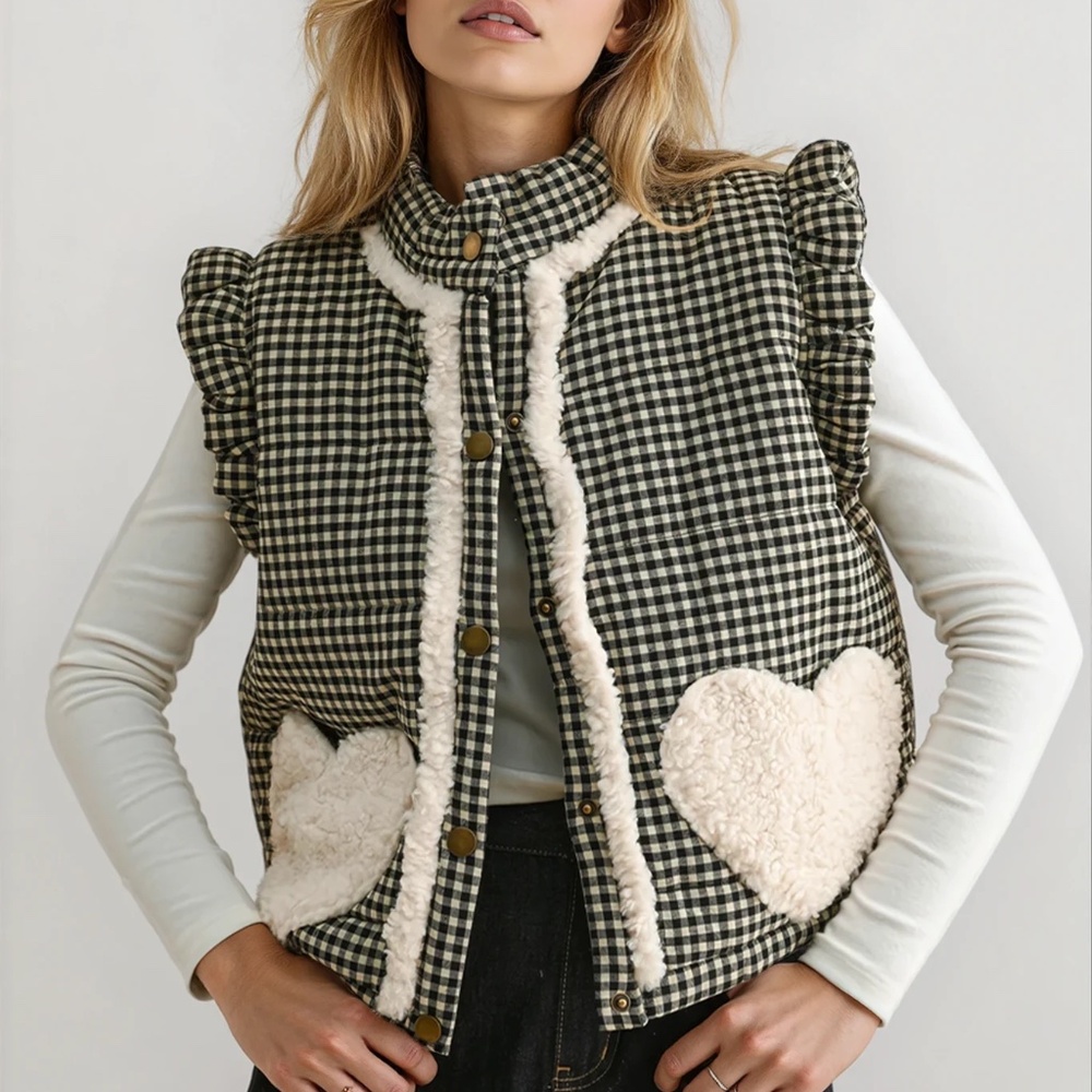 Gingham Pattern Heart Pocket Vest – Modern Preppy Chic | NOIR21